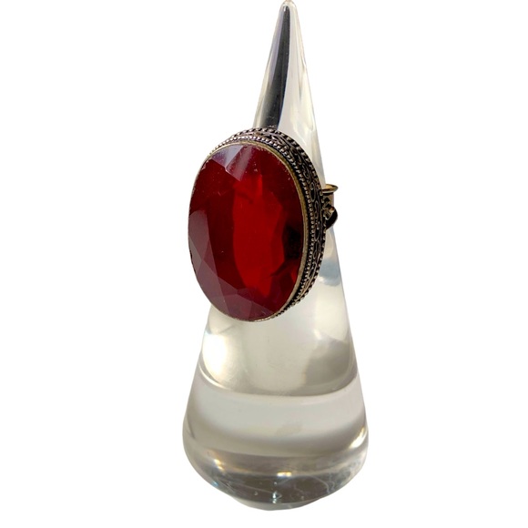 Vintage Sterling Silver Ruby Red Faceted Oval Glass Woman’s Ring Jewelry Garnet - Picture 1 of 8